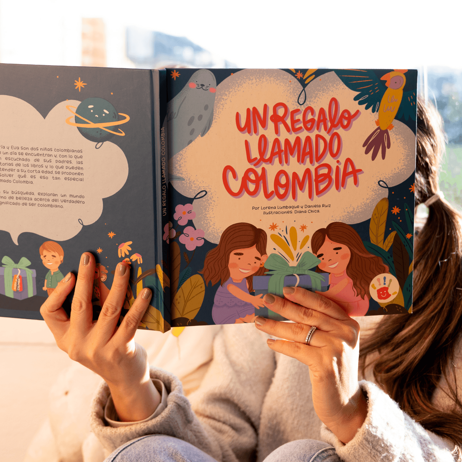 Libro Un Regalo Llamado Colombia abierto